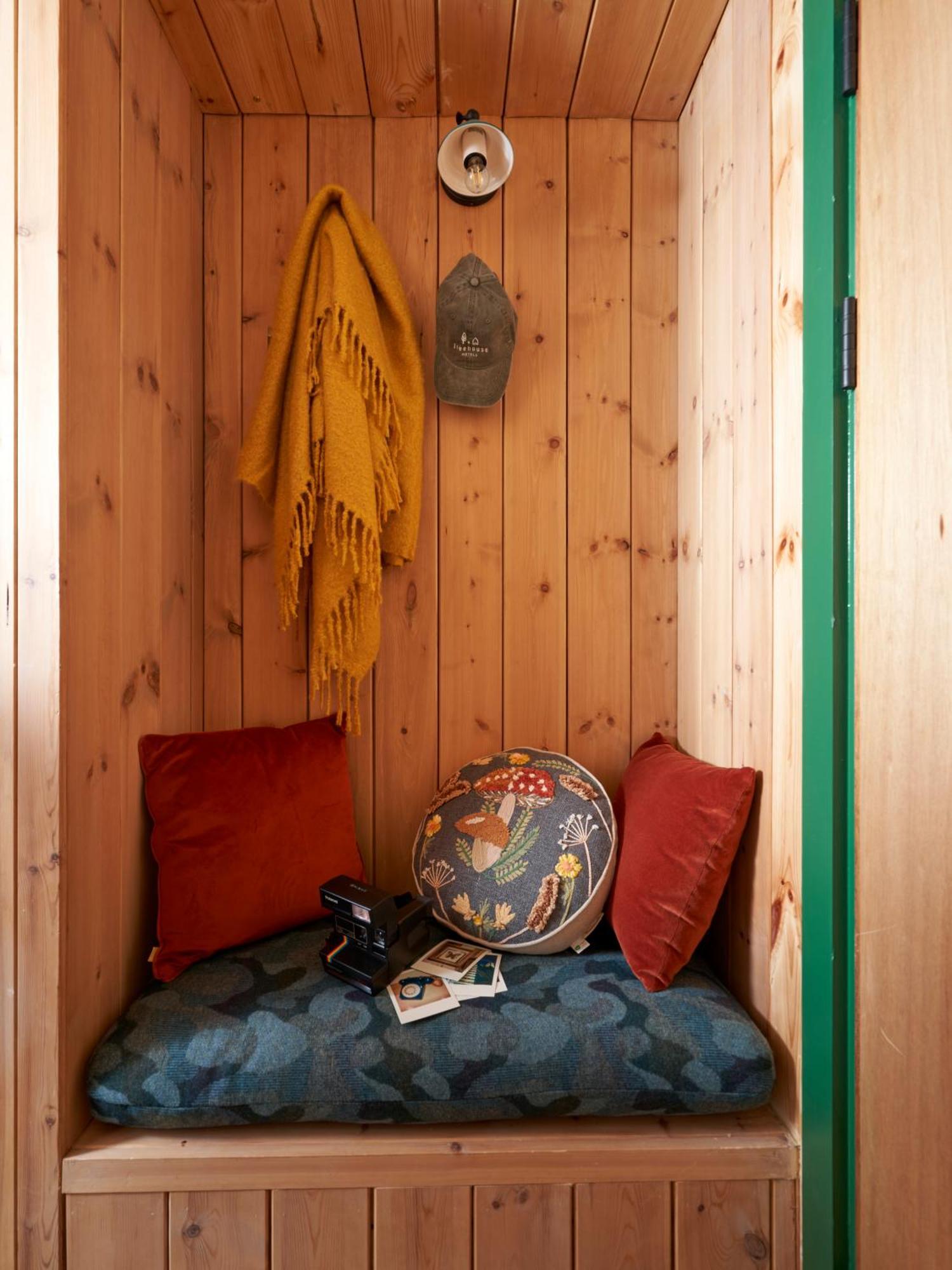 Treehouse Hotel Манчестър Екстериор снимка