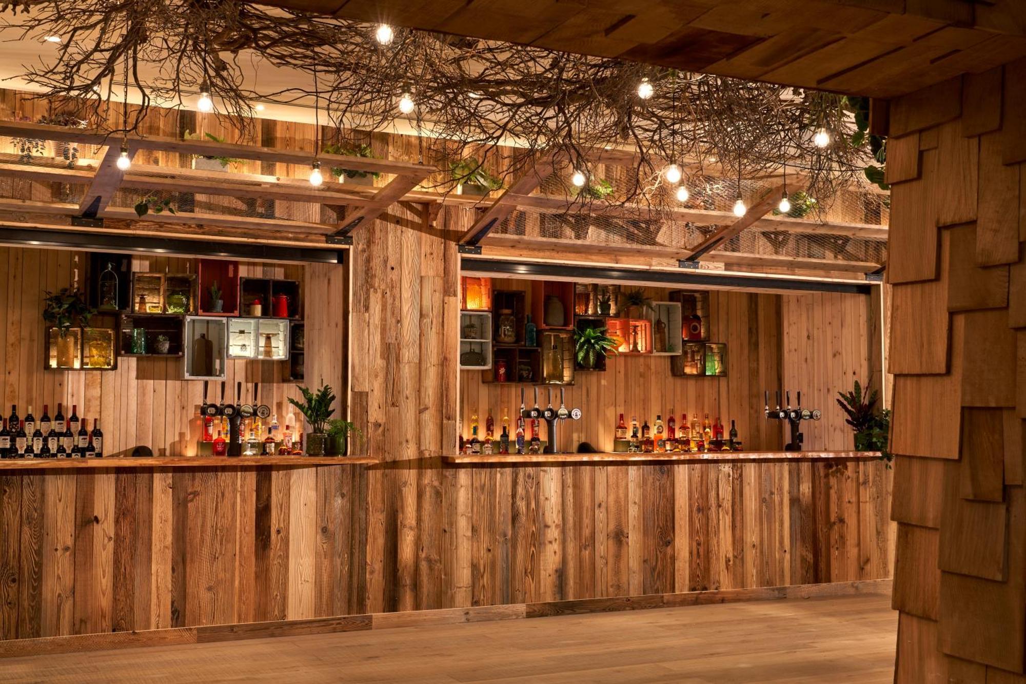 Treehouse Hotel Манчестър Екстериор снимка